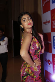 Shriya Saran Latest Pictures (1)